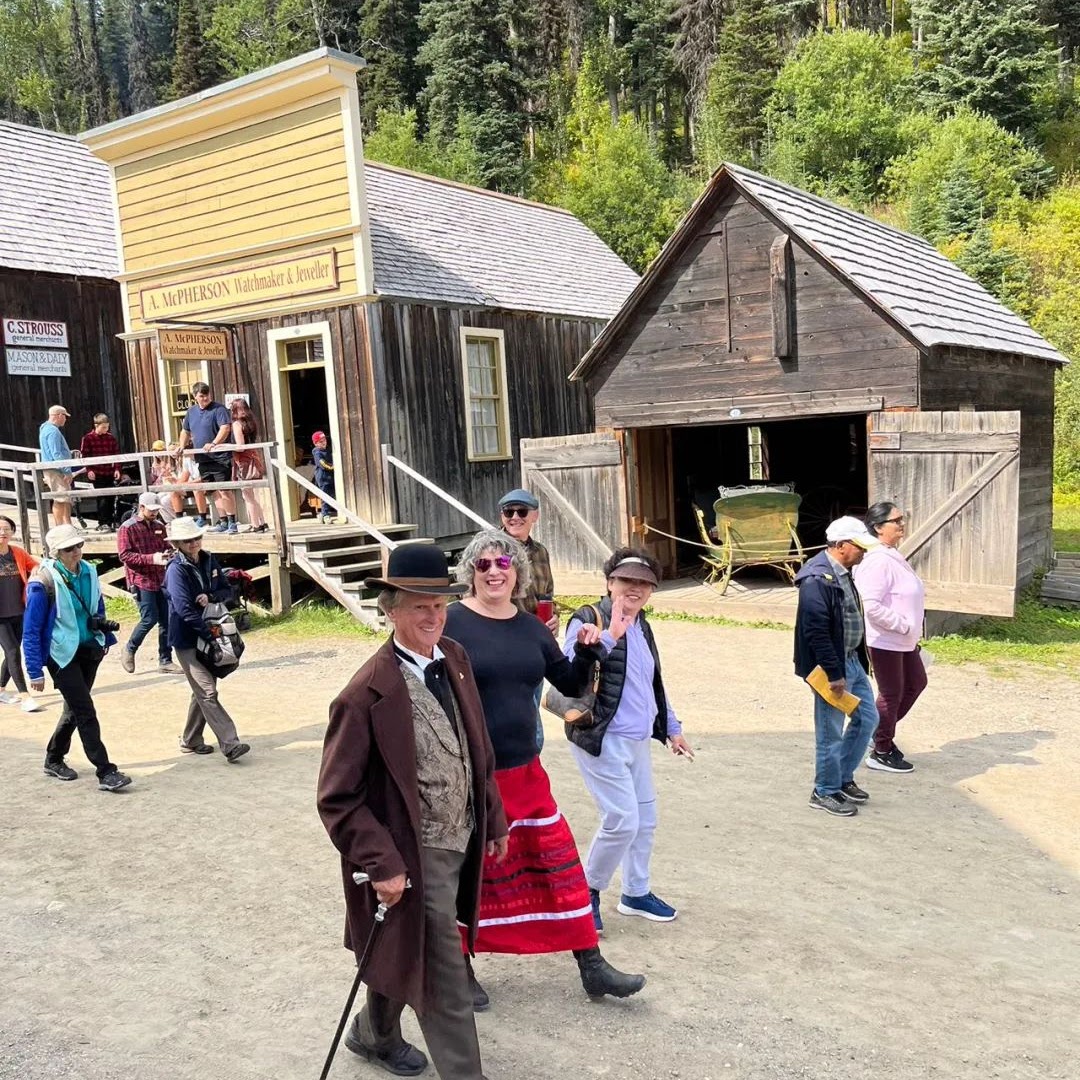 Community participants at a Fraser Volunteer Association program